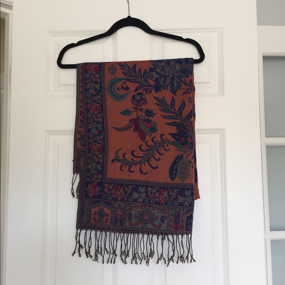 Reversible Scarf - Picture 1 of 2